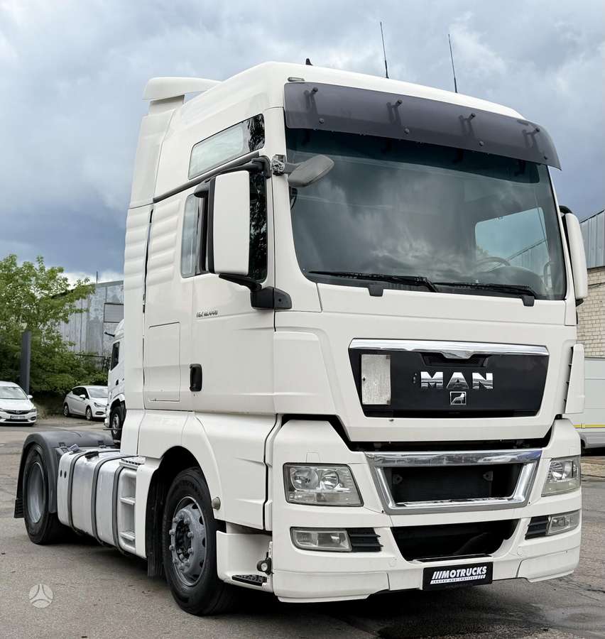 MAN TGX 18.440, double sleeper