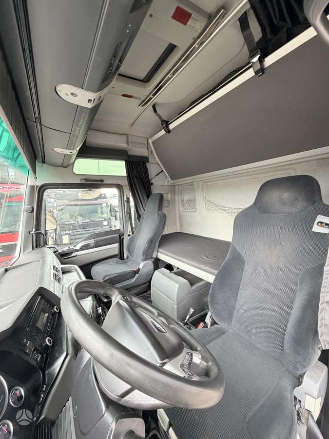 MAN TGX 18.440, double sleeper