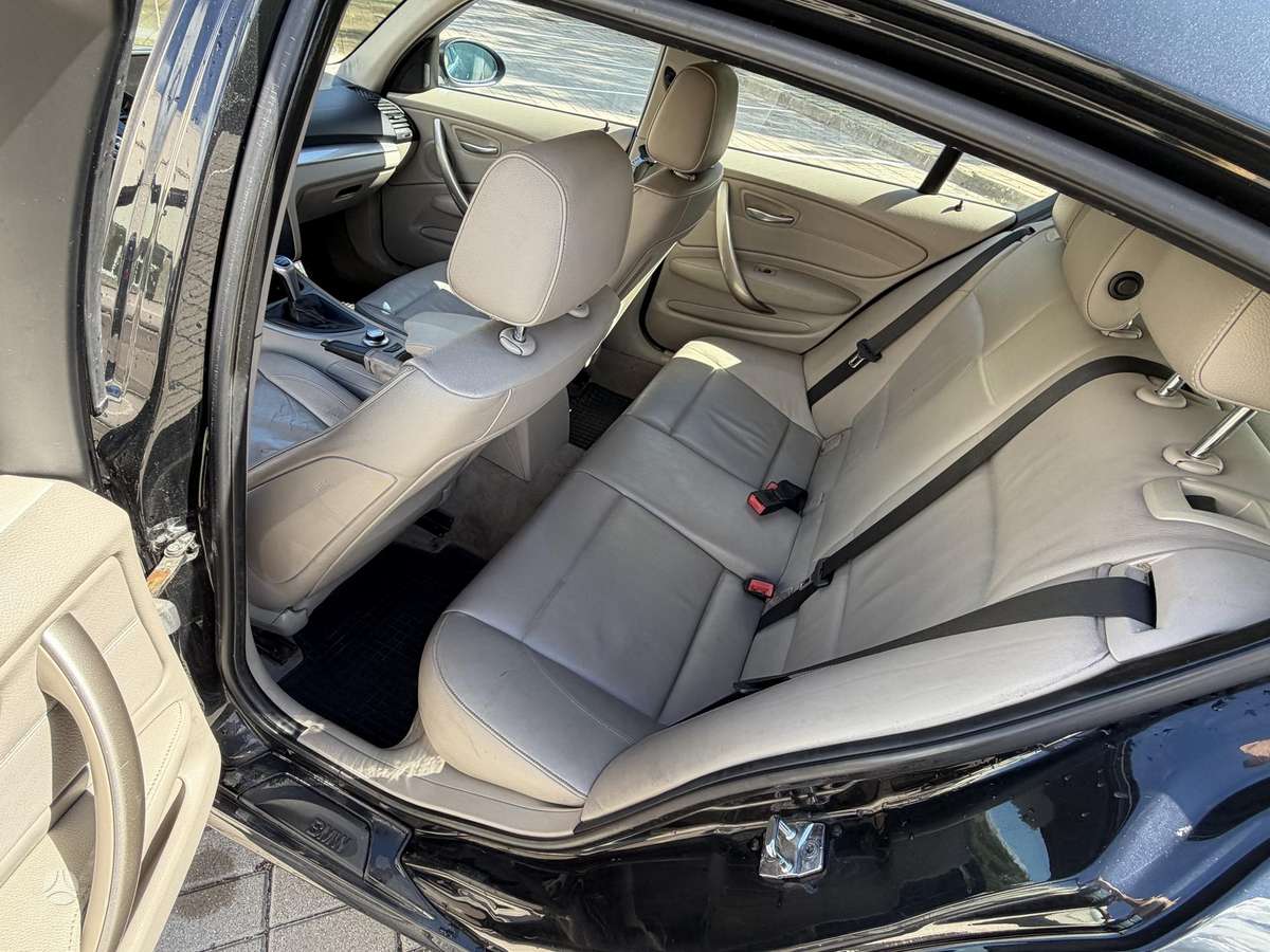 BMW 118, 2.0 l., Хэтчбек