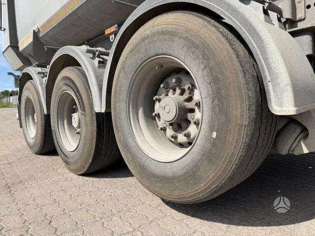 Schmitz SKI 24, dumper / tipper