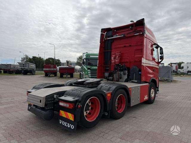 Volvo FH500 (EURO 6), double sleeper