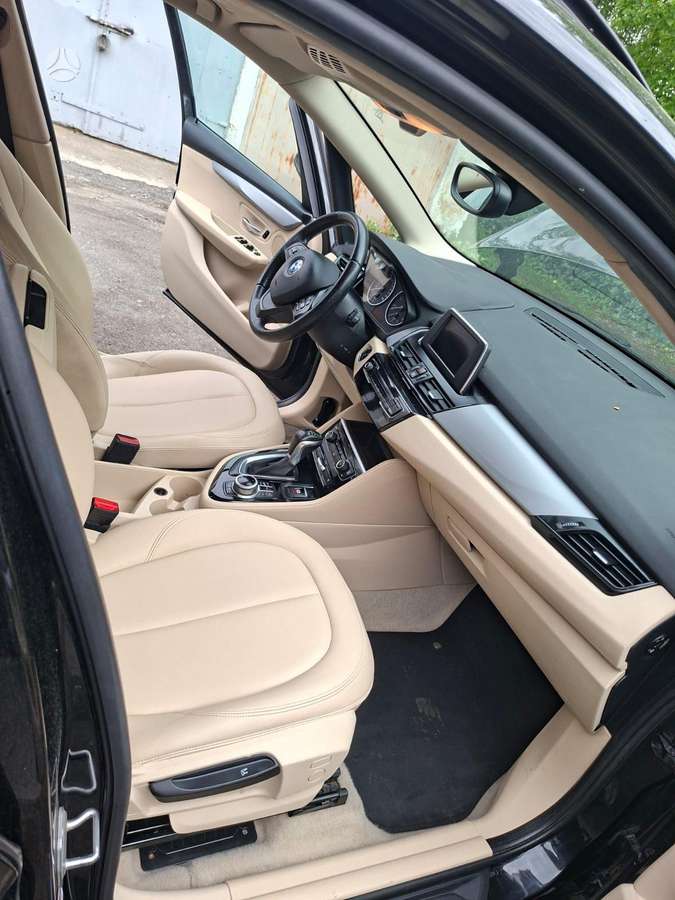 BMW 216 Active Tourer, 1.5 l., Минивэн