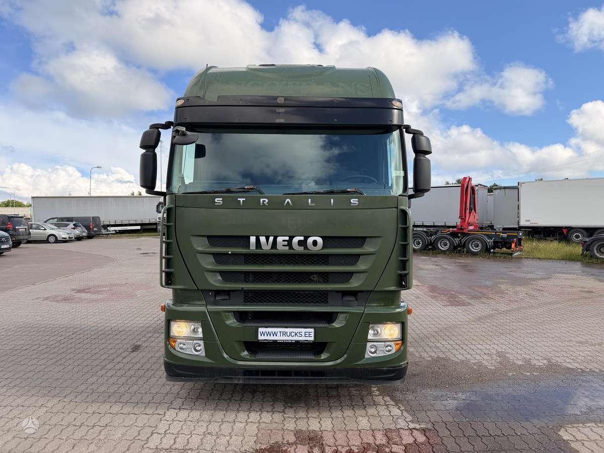 Iveco Stralis, 2 miegamosios vietos
