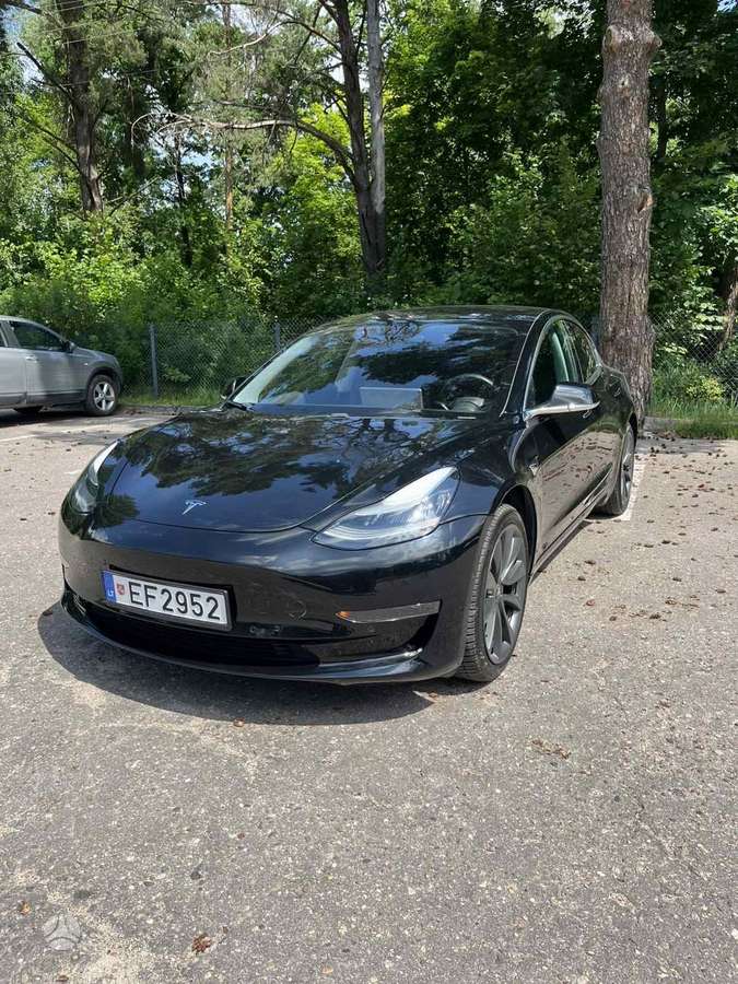 Tesla Model 3, 81 kWh, saloon / sedan