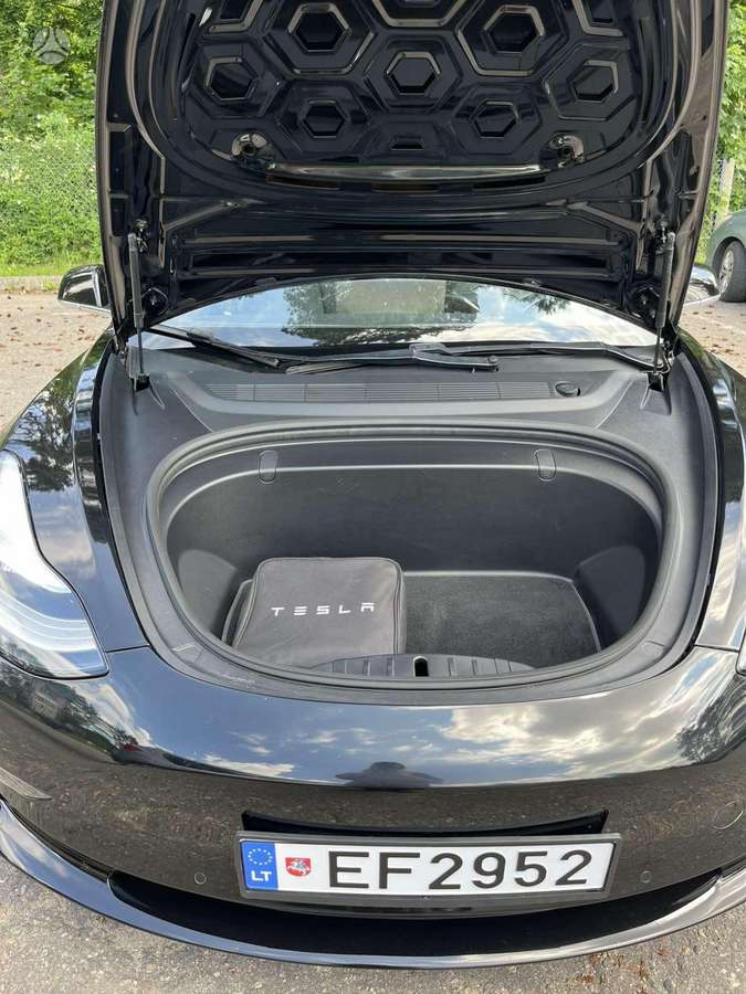 Tesla Model 3, 81 кВт·ч, Седан