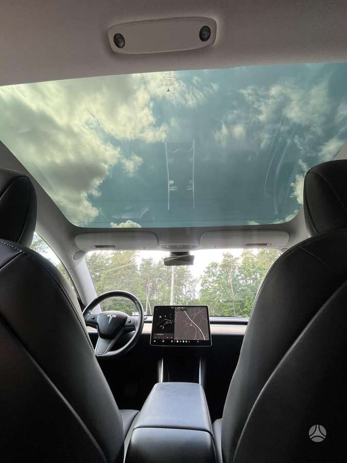 Tesla Model 3, 81 kWh, saloon / sedan