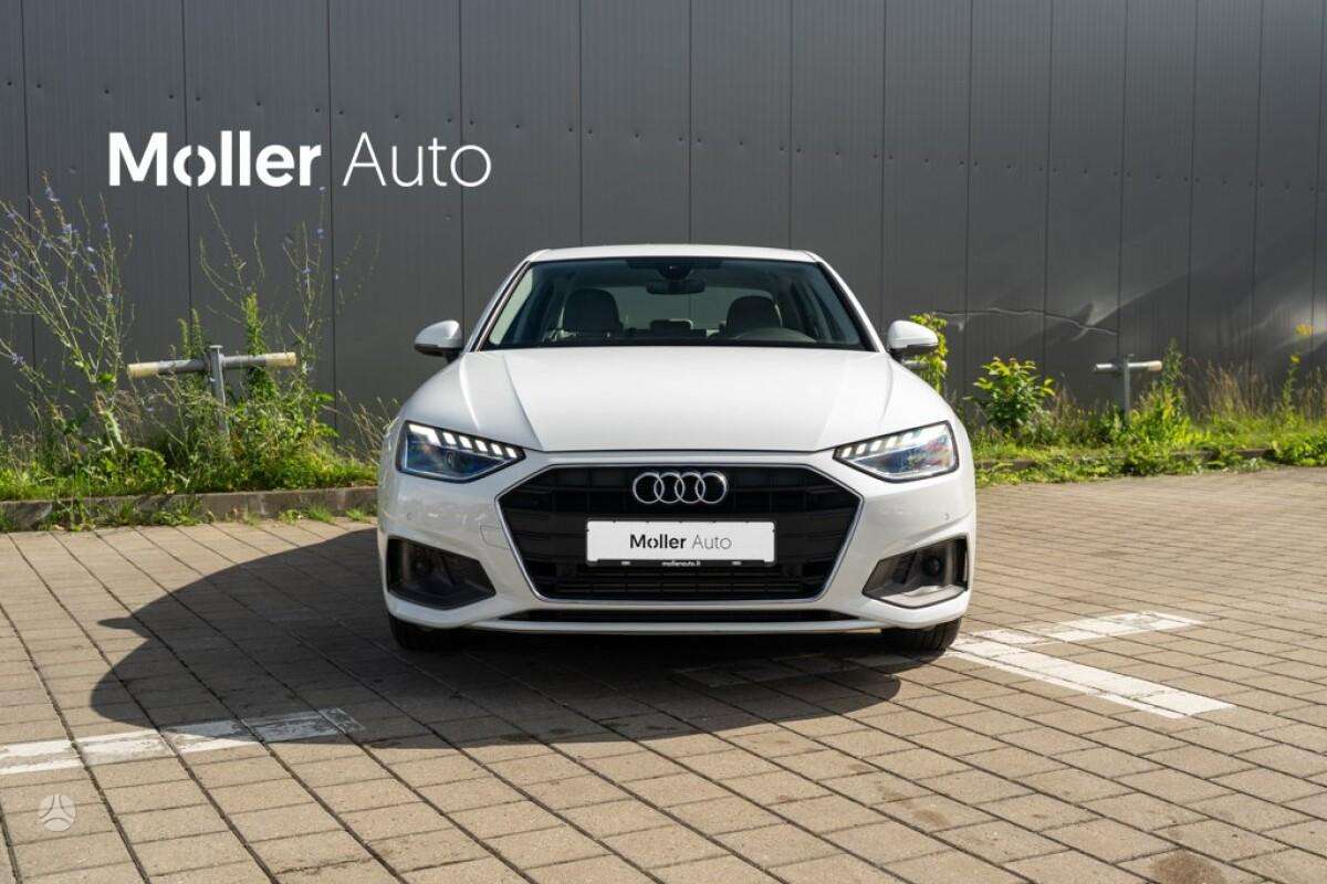 Audi A4, 2.0 l., Седан