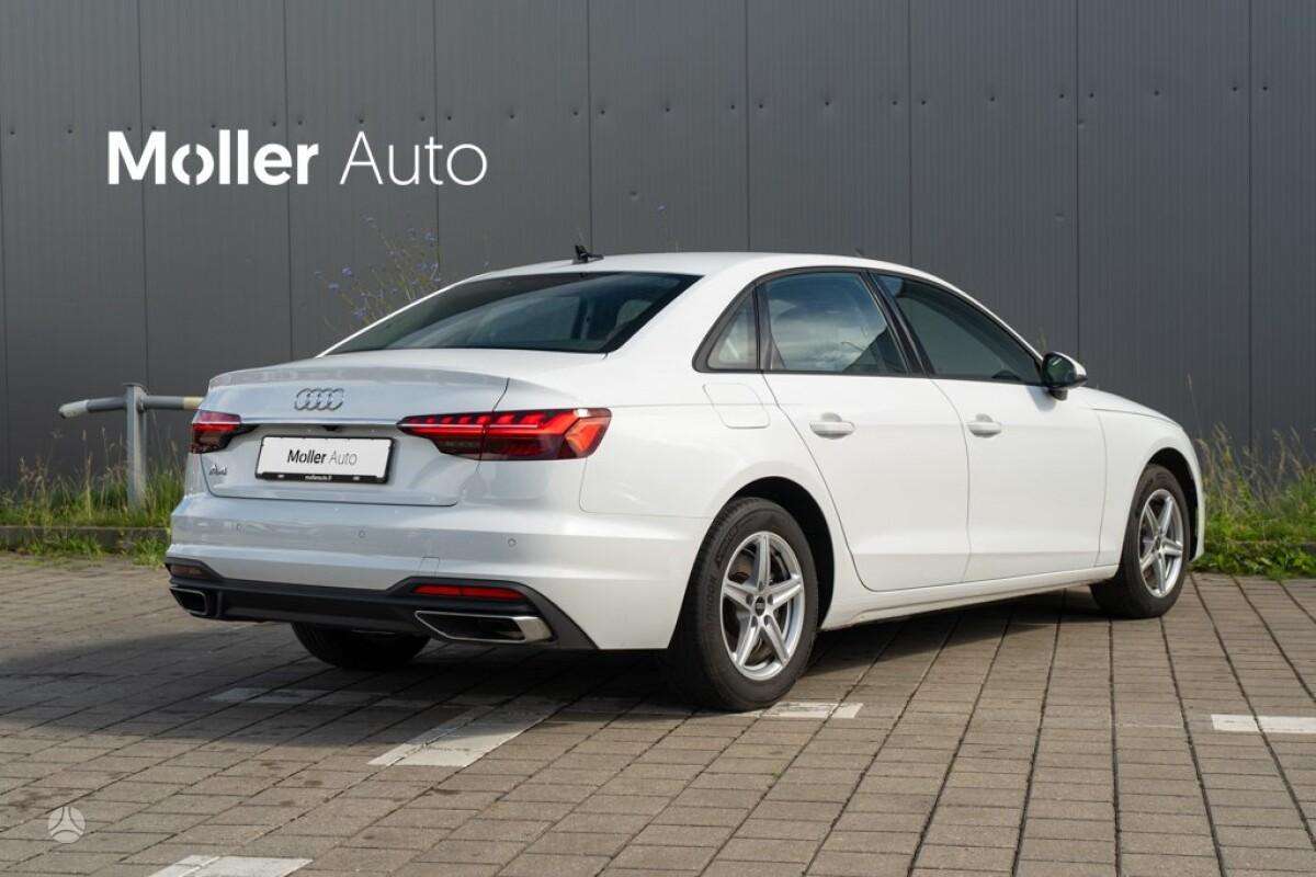 Audi A4, 2.0 l., Седан