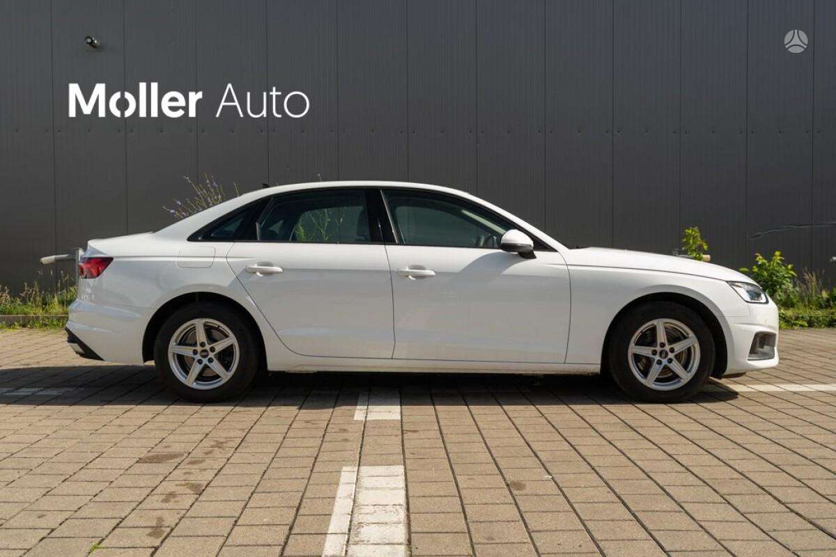 Audi A4, 2.0 l., Седан
