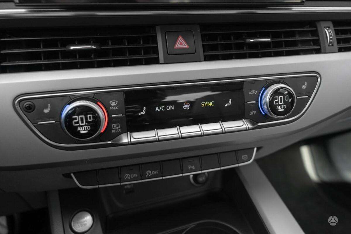 Audi A4, 2.0 l., Седан