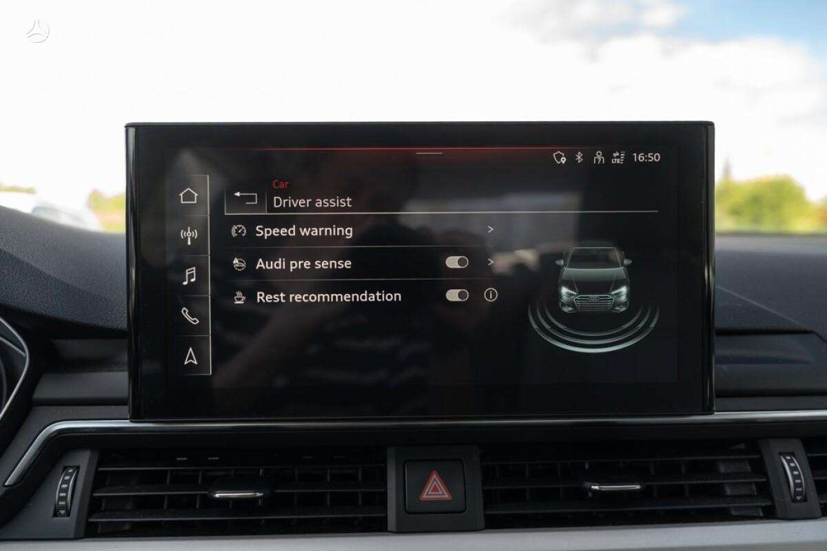 Audi A4, 2.0 l., Седан
