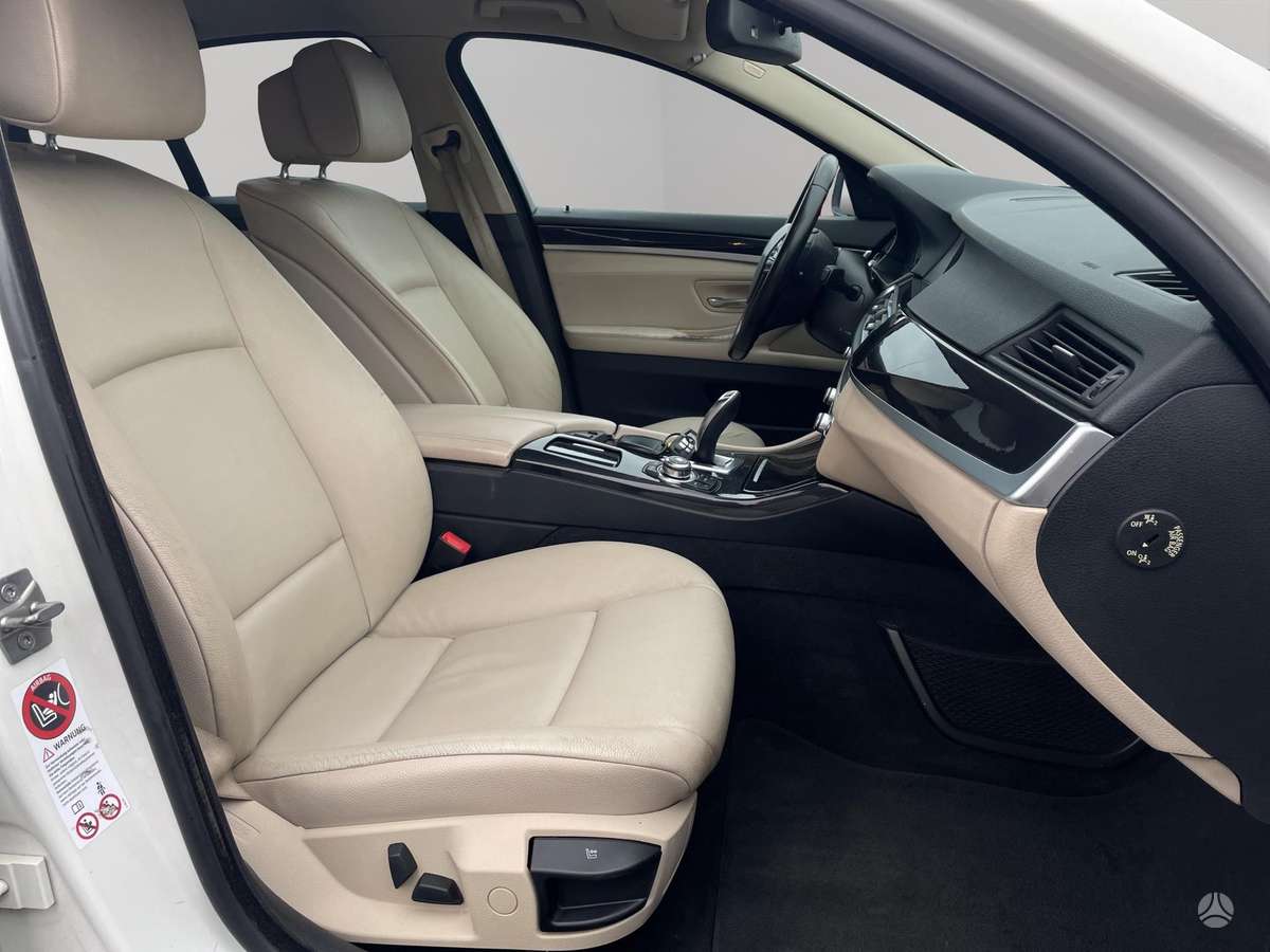 BMW 525, 3.0 l., Седан