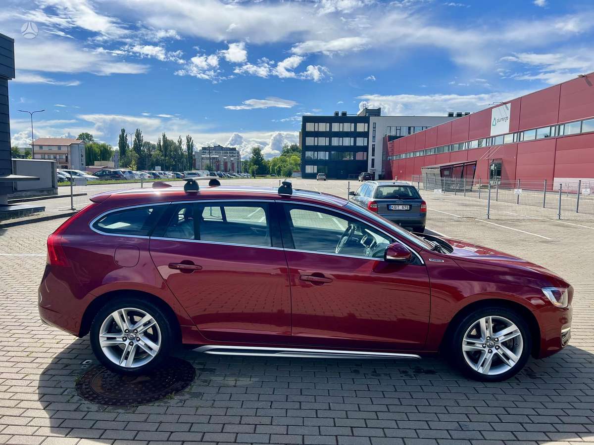 Volvo V60, 2.4 l., Универсал