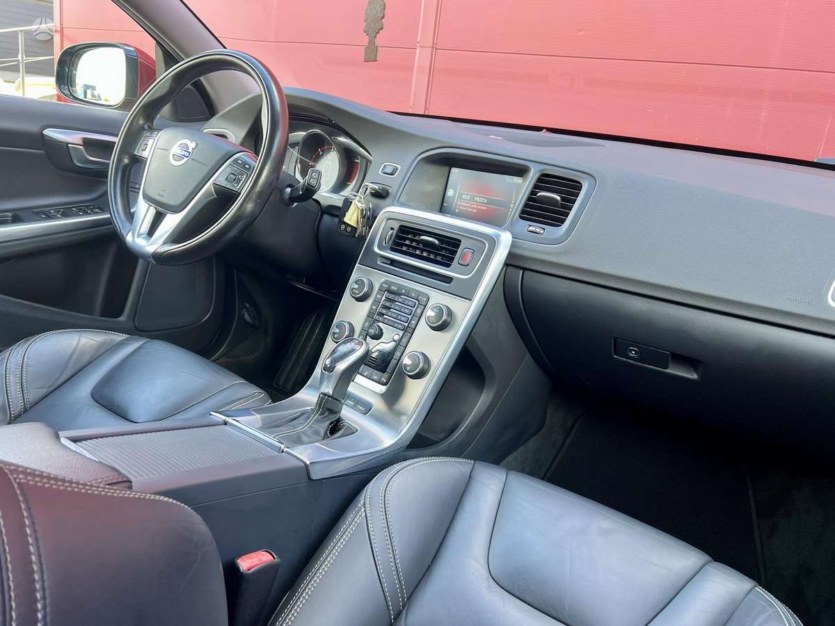 Volvo V60, 2.4 l., Универсал