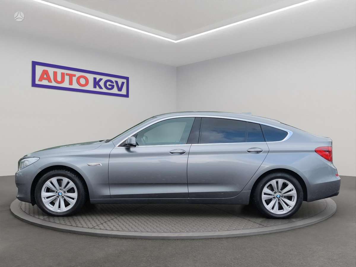 BMW 530, 3.0 l., hatchback
