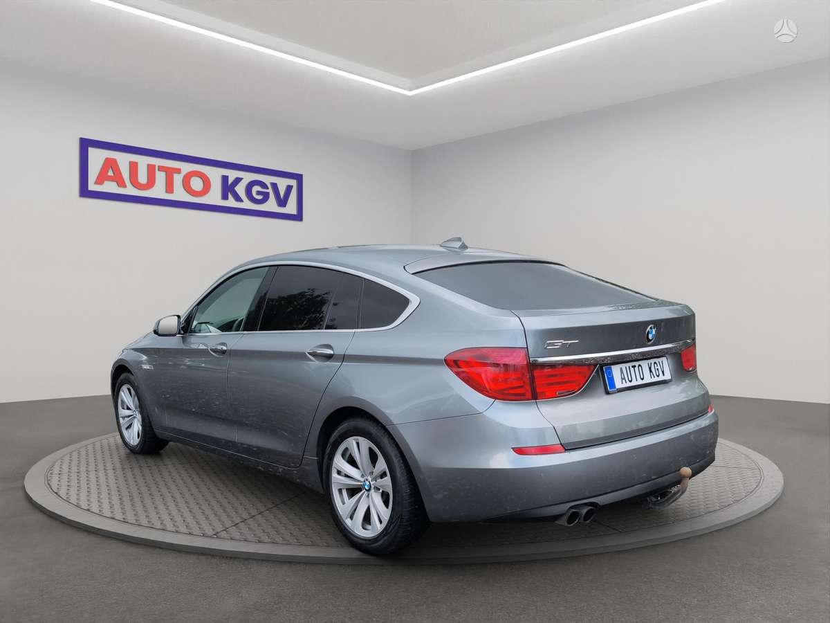 BMW 530, 3.0 l., hatchback