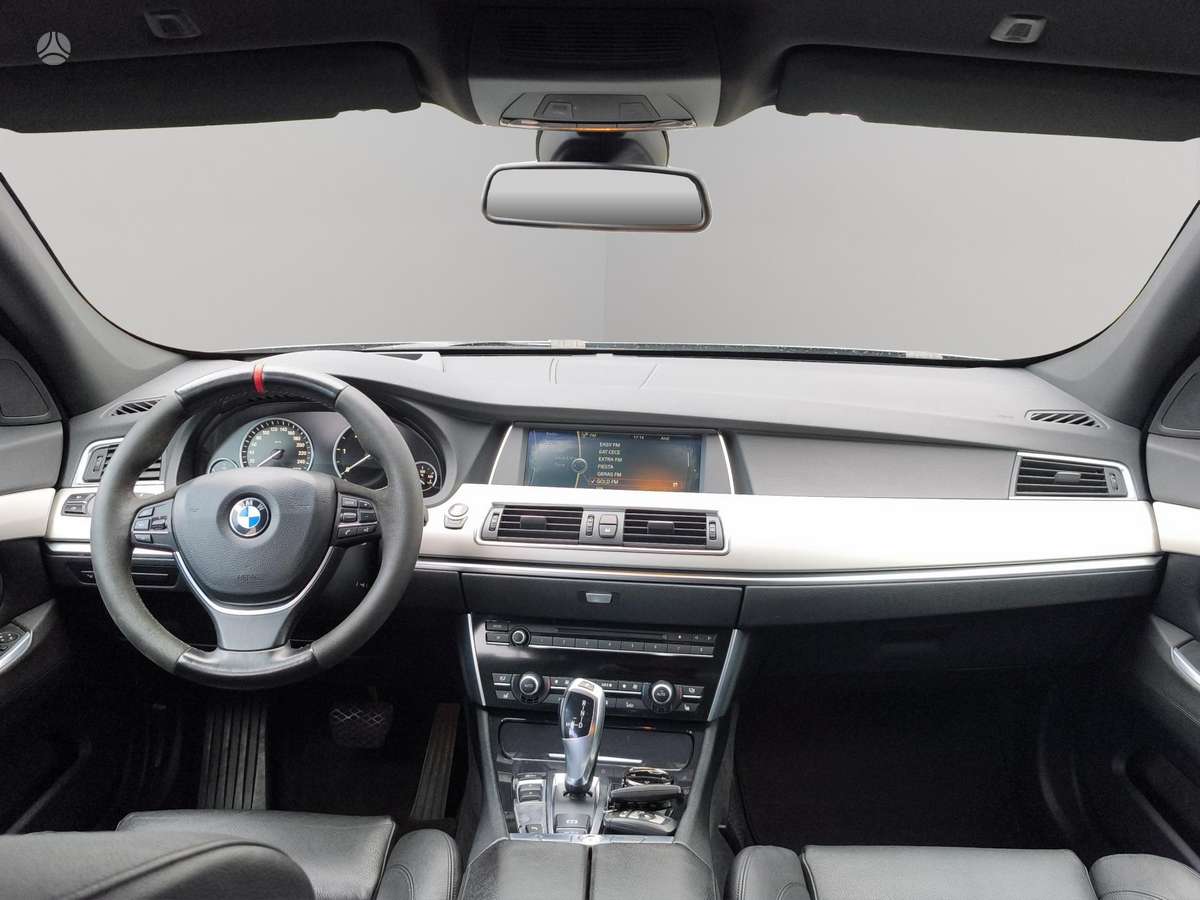 BMW 530, 3.0 l., hatchback