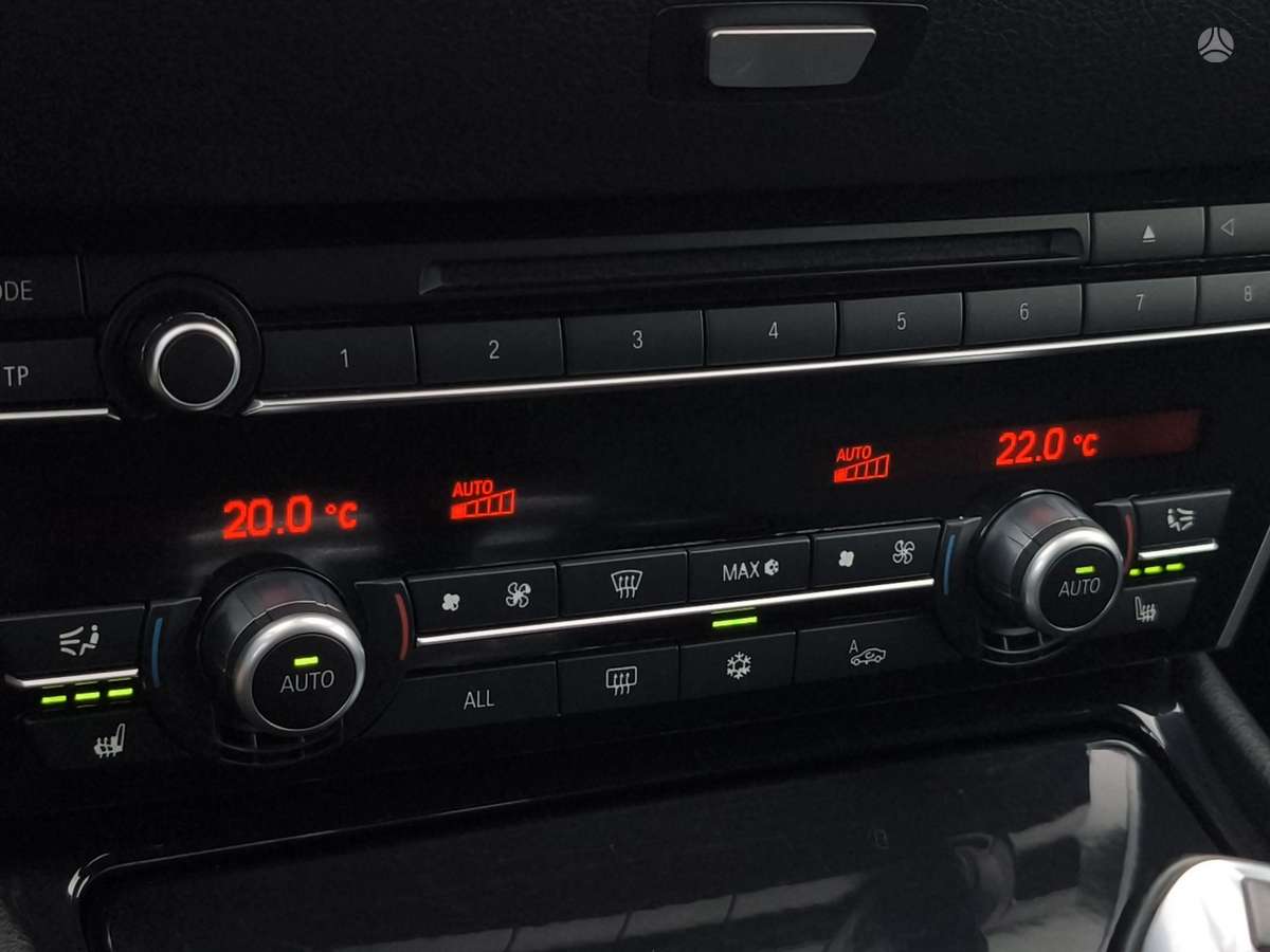 BMW 530, 3.0 l., hatchback