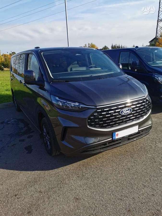 Ford Transit custom, keleivinis mikroautobusas