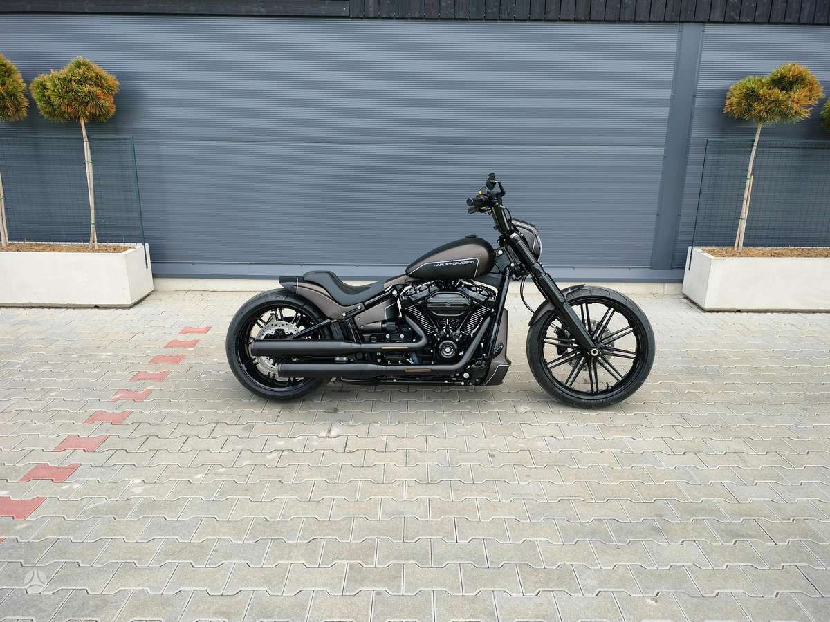 Harley-Davidson BREAKOUT 17500cc, чопперы / круизеры / custom