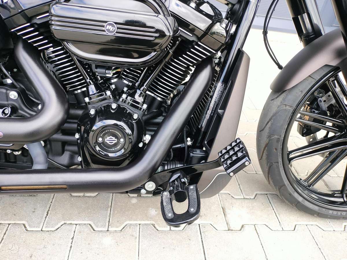 Harley-Davidson BREAKOUT 17500cc, чопперы / круизеры / custom