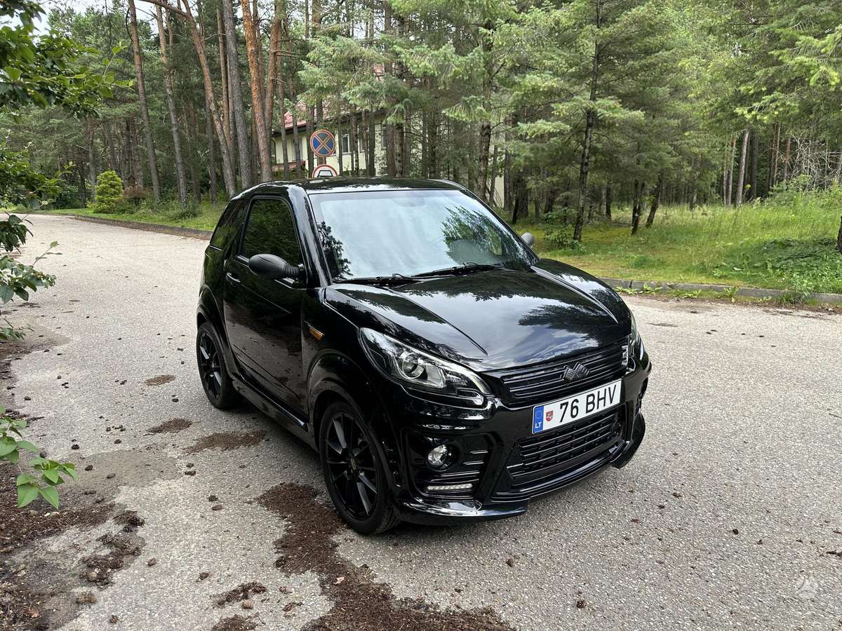 Ligier JS50, 0.5 l., hatchback