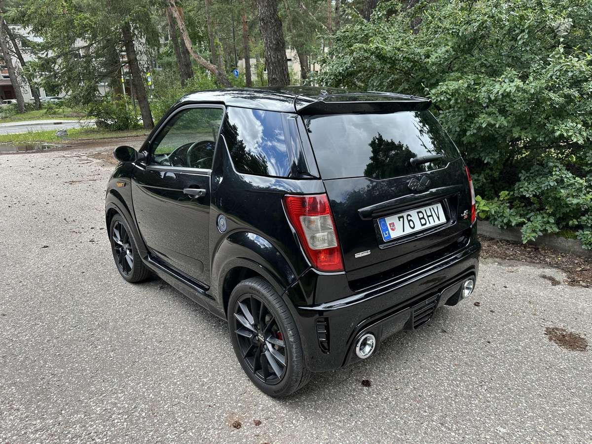 Ligier JS50, 0.5 l., hatchback