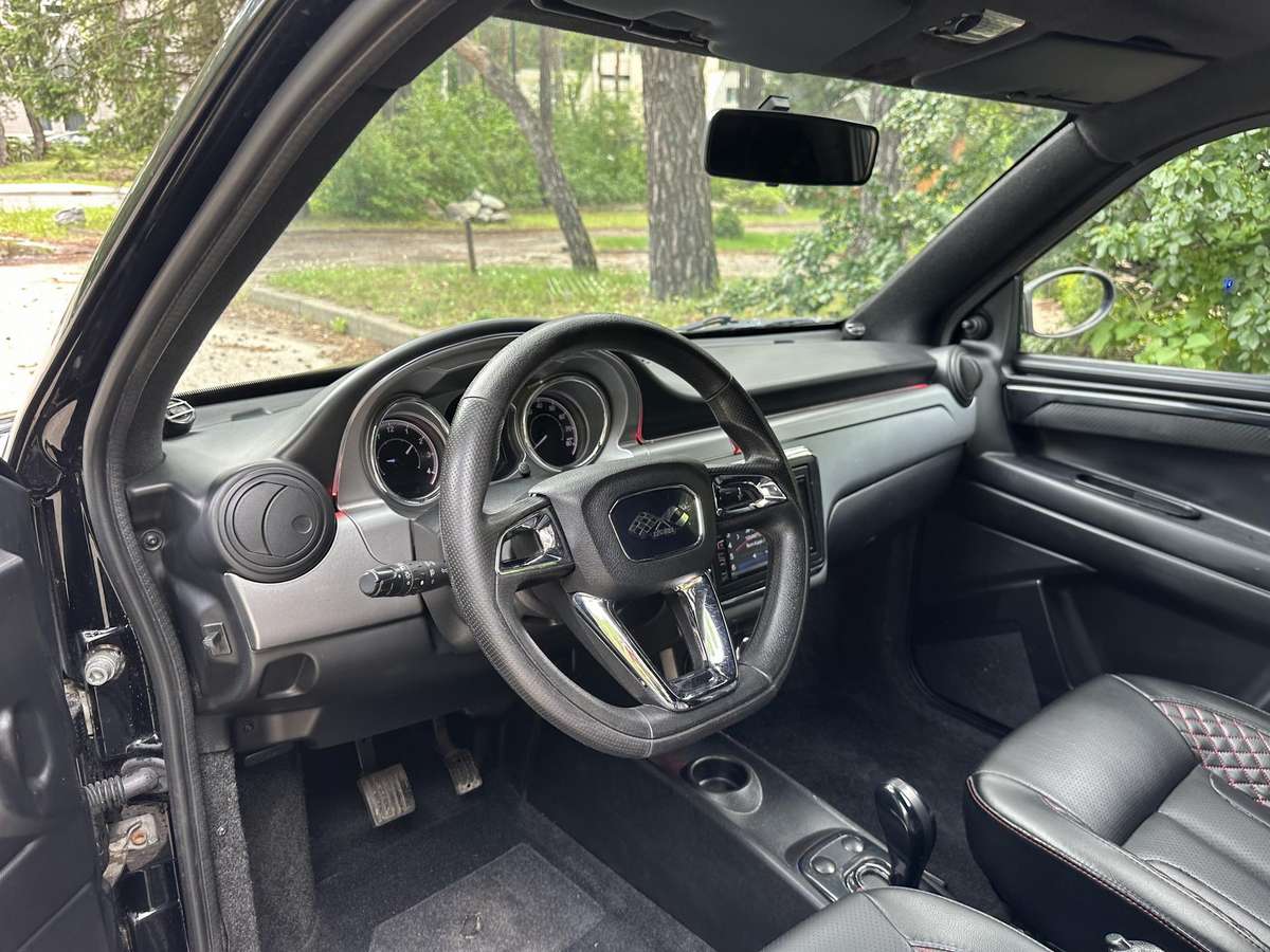 Ligier JS50, 0.5 l., hatchback