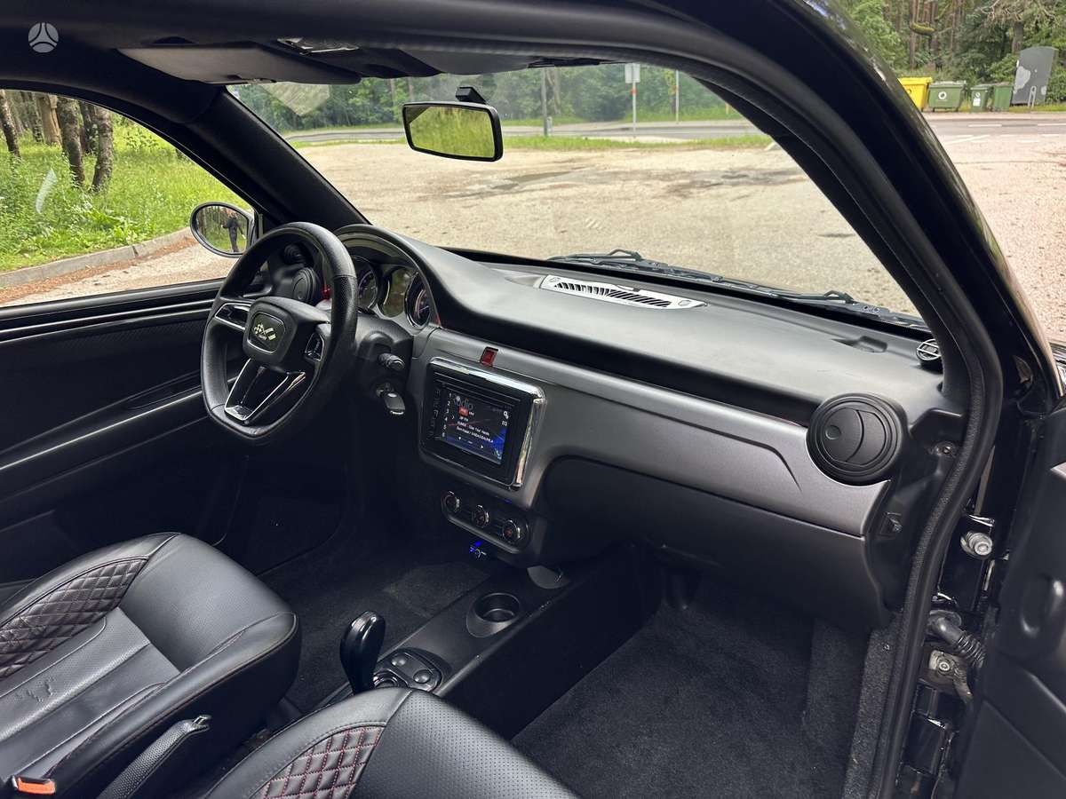 Ligier JS50, 0.5 l., hatchback