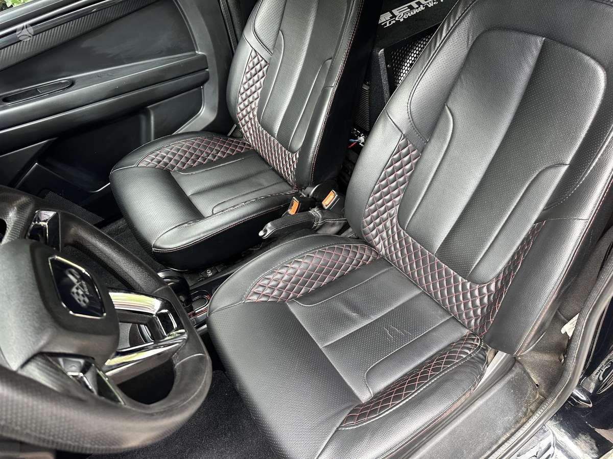 Ligier JS50, 0.5 l., hatchback
