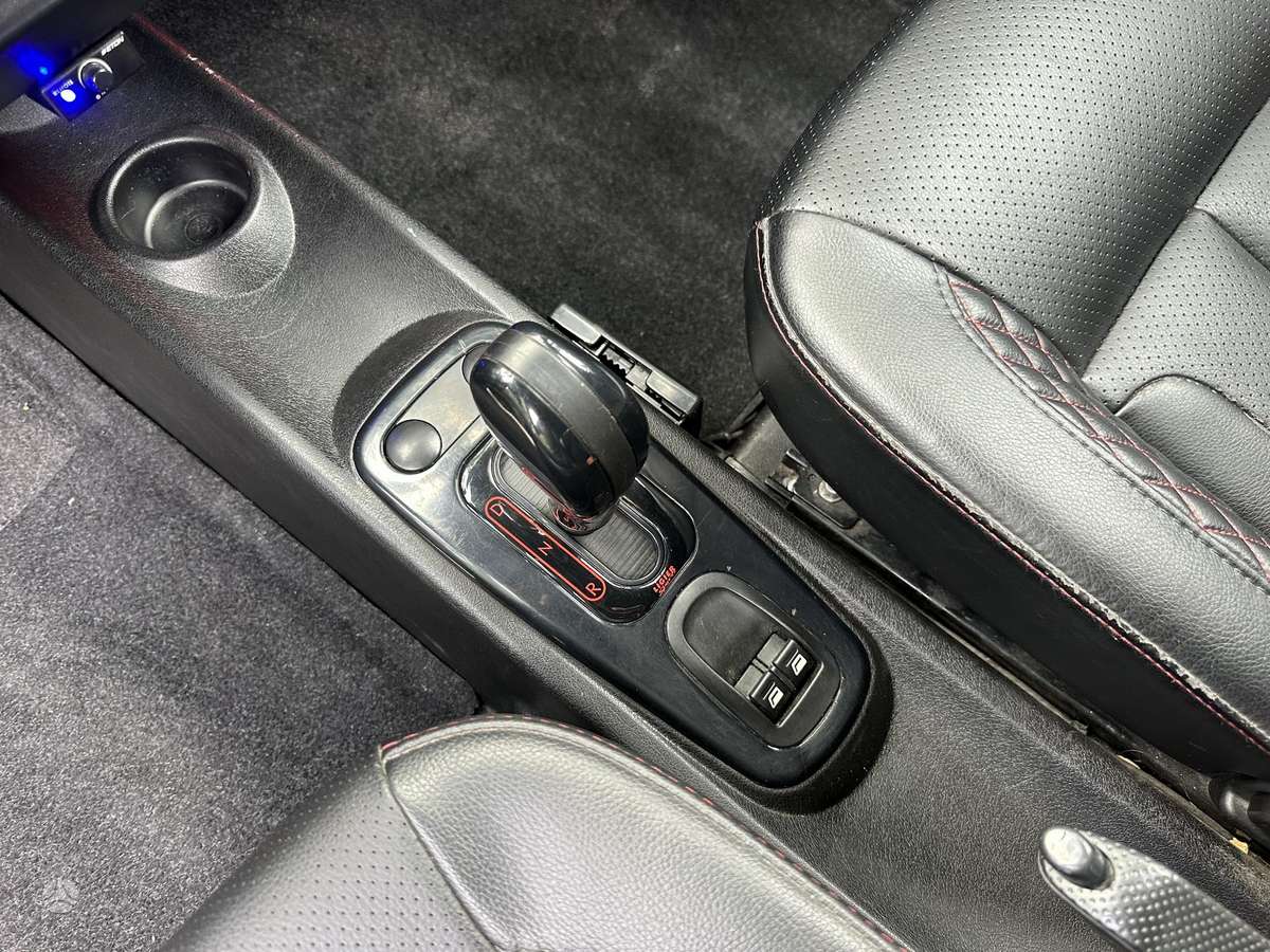 Ligier JS50, 0.5 l., hatchback