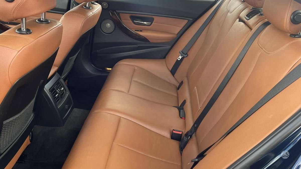 BMW 320, 2.0 l., Седан