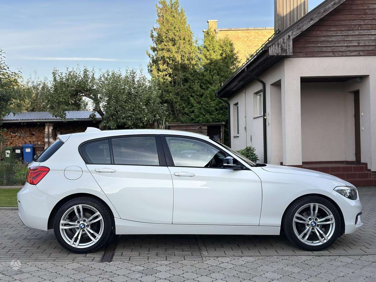 BMW 116, 1.6 l., hatchback