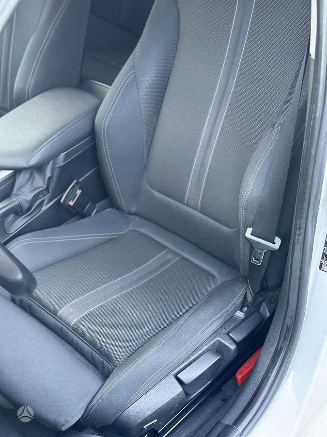 BMW 116, 1.6 l., hatchback