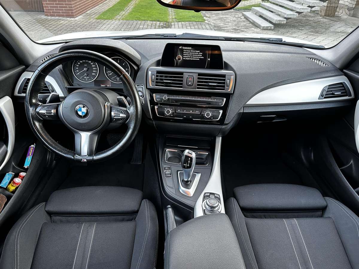 BMW 116, 1.6 l., hatchback