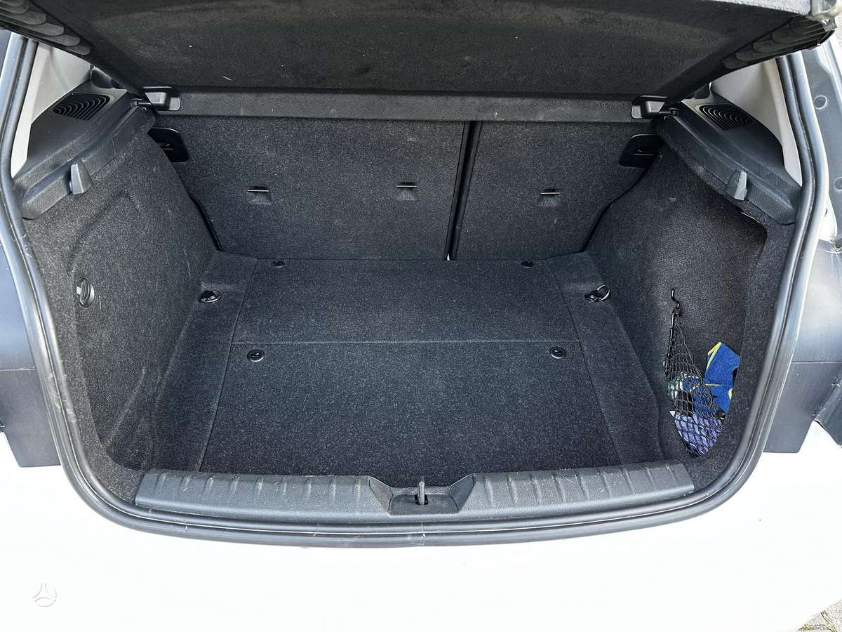 BMW 116, 1.6 l., hatchback
