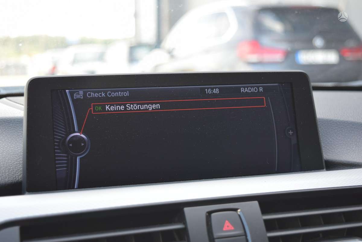 BMW 320, 2.0 l., saloon / sedan