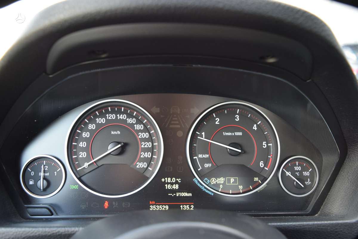 BMW 320, 2.0 l., saloon / sedan