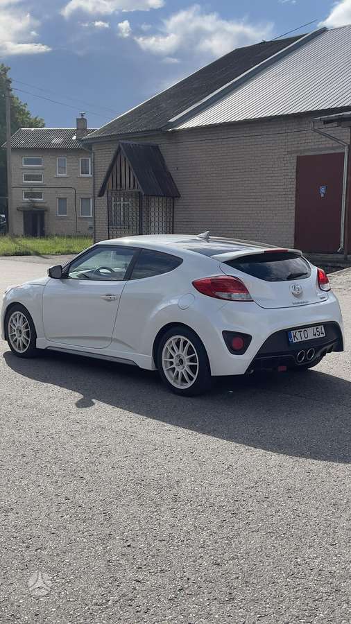 Hyundai Veloster, 1.6 l., hatchback