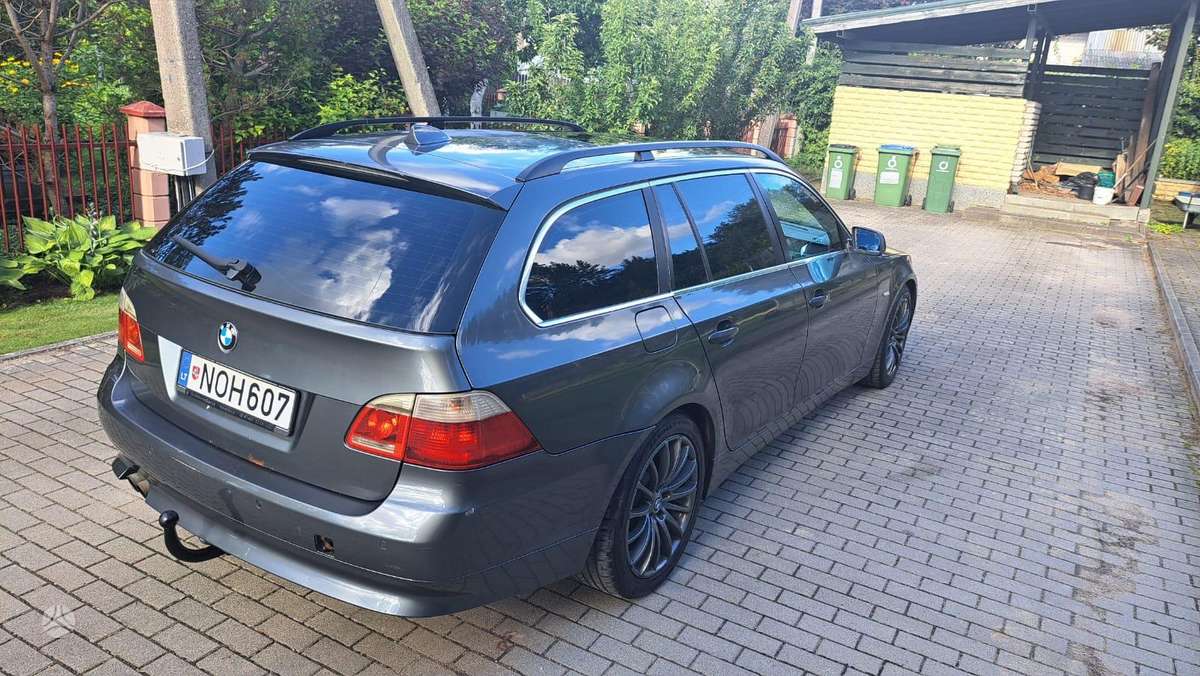 BMW 525, 2.5 l., wagon