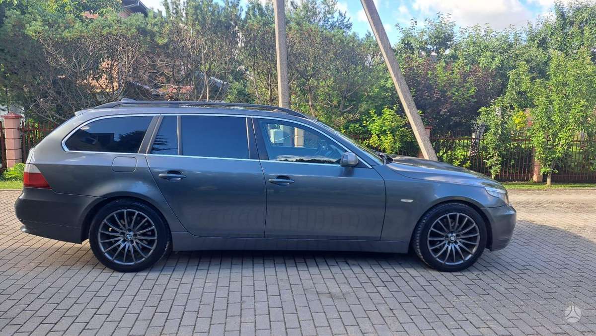 BMW 525, 2.5 l., wagon