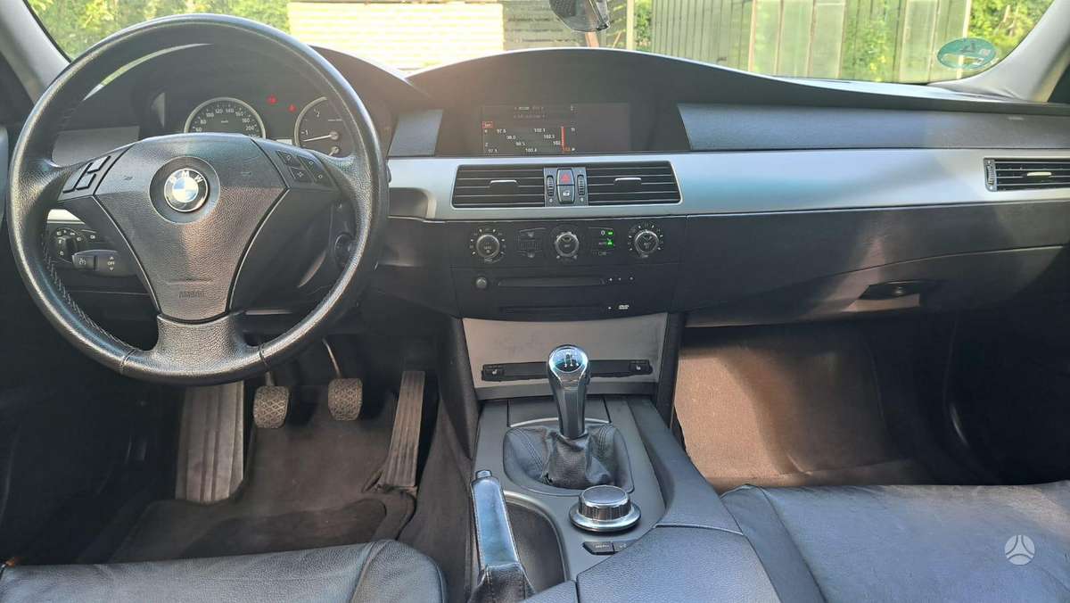 BMW 525, 2.5 l., wagon