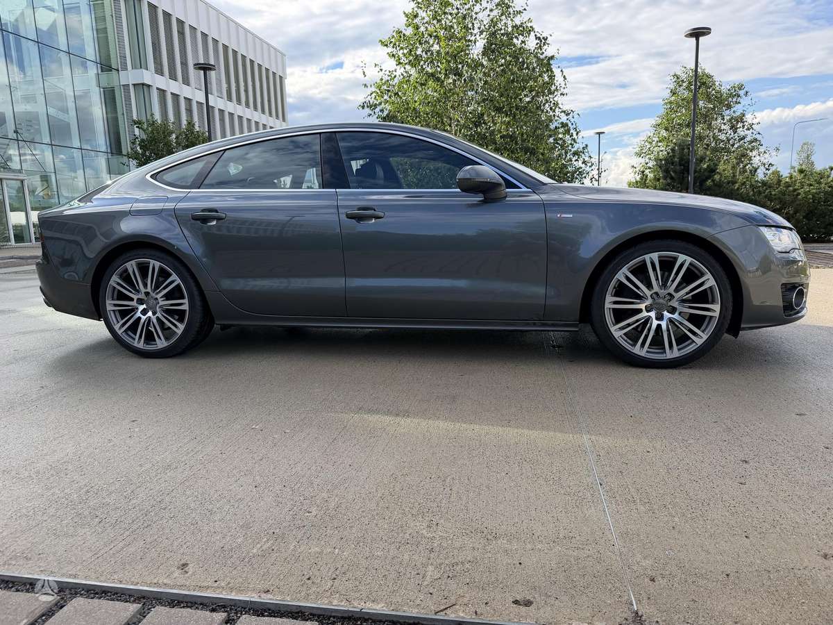 Audi A7, 3.0 l., saloon / sedan