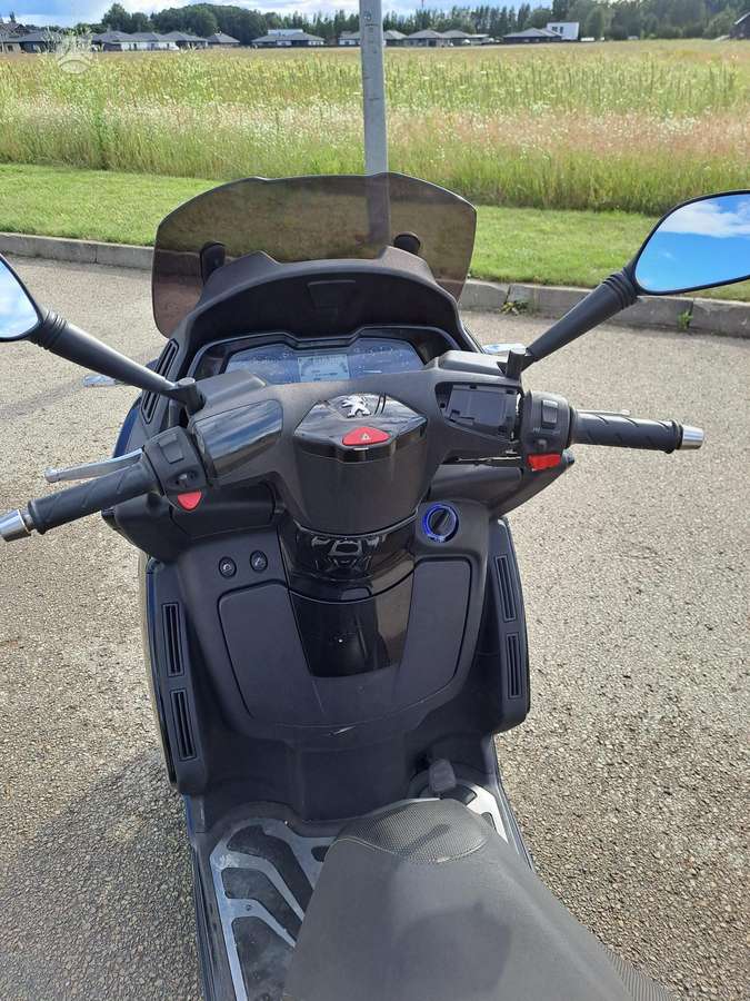 Peugeot Metropolis 400cc, трициклы