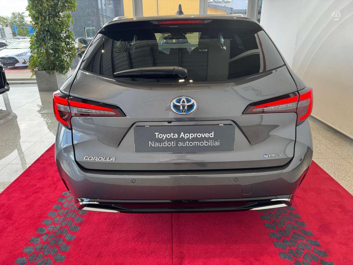 Toyota Corolla - 5