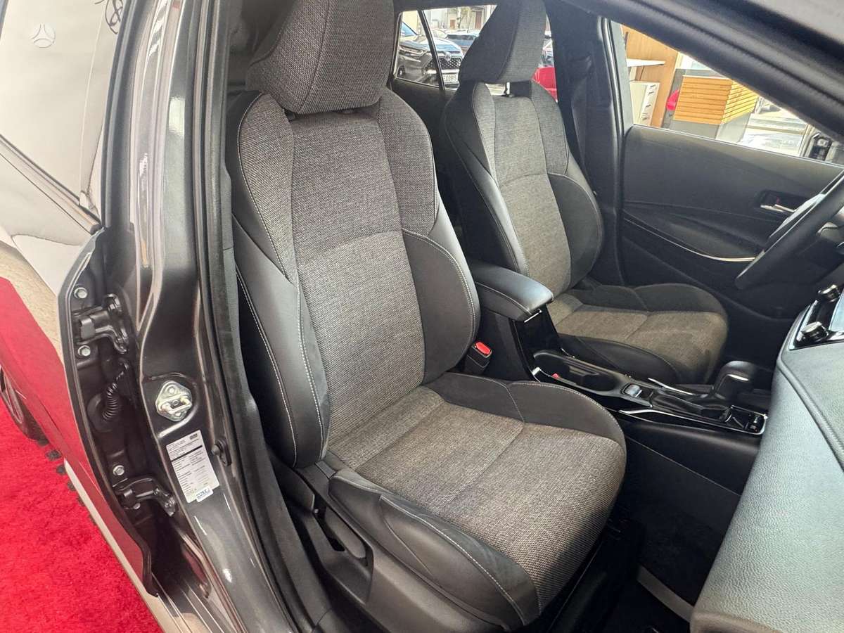 Toyota Corolla - 11