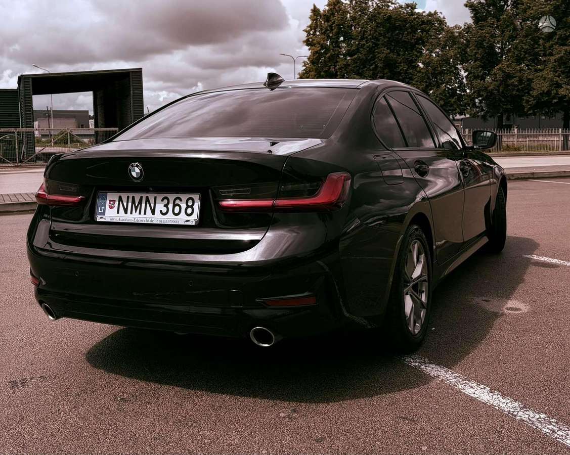 BMW 320, 2.0 l., Седан