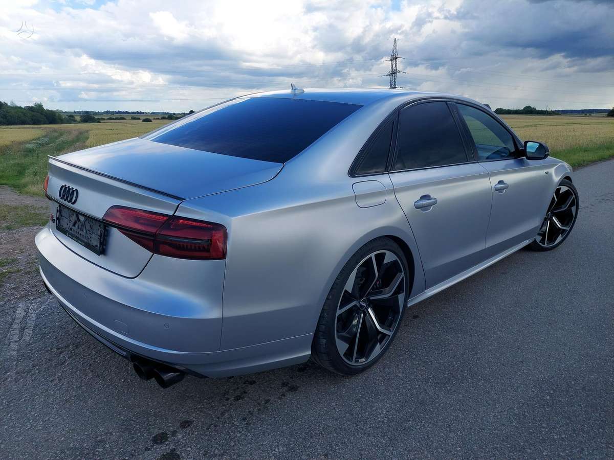 Audi S8, 4.0 l., saloon / sedan