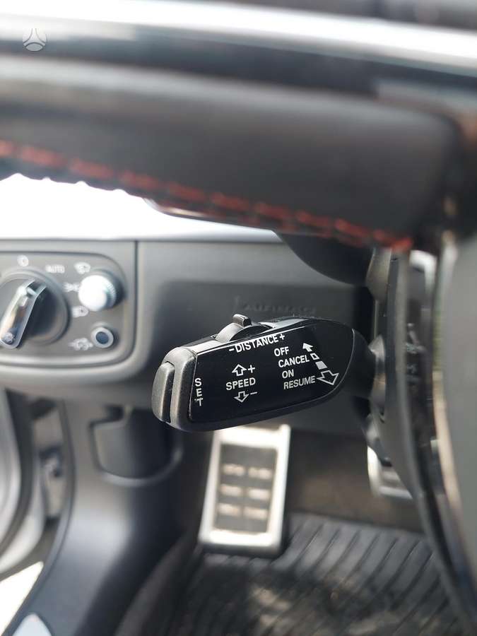 Audi S8, 4.0 l., saloon / sedan