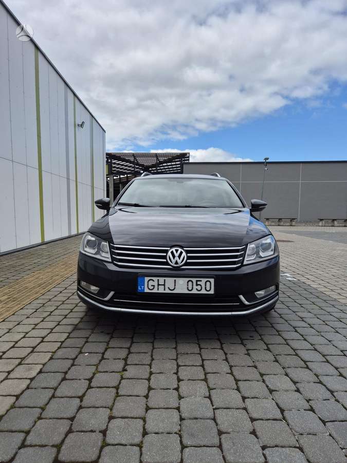 Volkswagen Passat - 2
